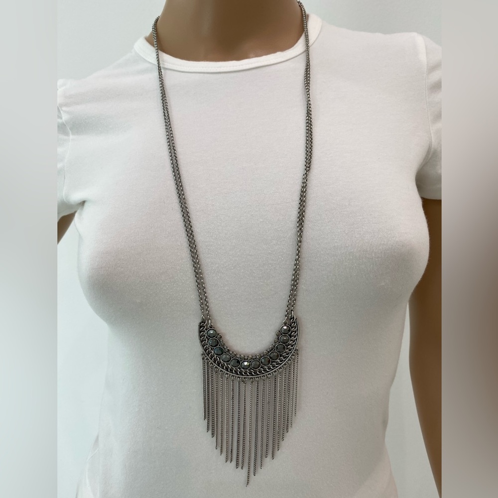 NWOT Lucky Brand Silvertone Necklace with Gray Crystals, Fringe